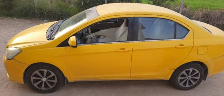 السلام عليكم للبيع كريت فولكس موديل ١٦ بسعر٥٩ وبيه مجال بسمي مكاني سماوه وهذه رقم تليفون***********
