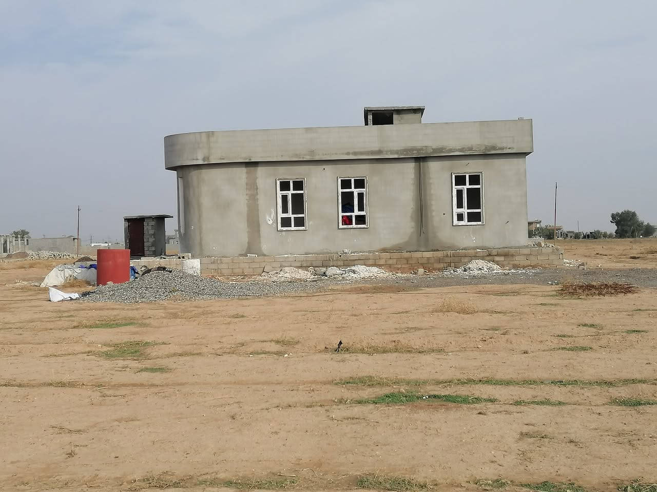 يوجد كادر لبخ سمنت وجص يعني البيت لبخ داخل وخارج وحسب الطلب قاط او قاطين شرط شغل هندسي درجه اولى وبأنسب الأسعار دقه بالعمل وأنجاز الشغل بأسرع وقت ممكن والتزام بالمواعيد الشغل داخل وخارج الحويجه وناحيه العباسي وكذالك القرى التابعه للحويجه و العباسي  للإستفسار اتصل وتدلل ***********
