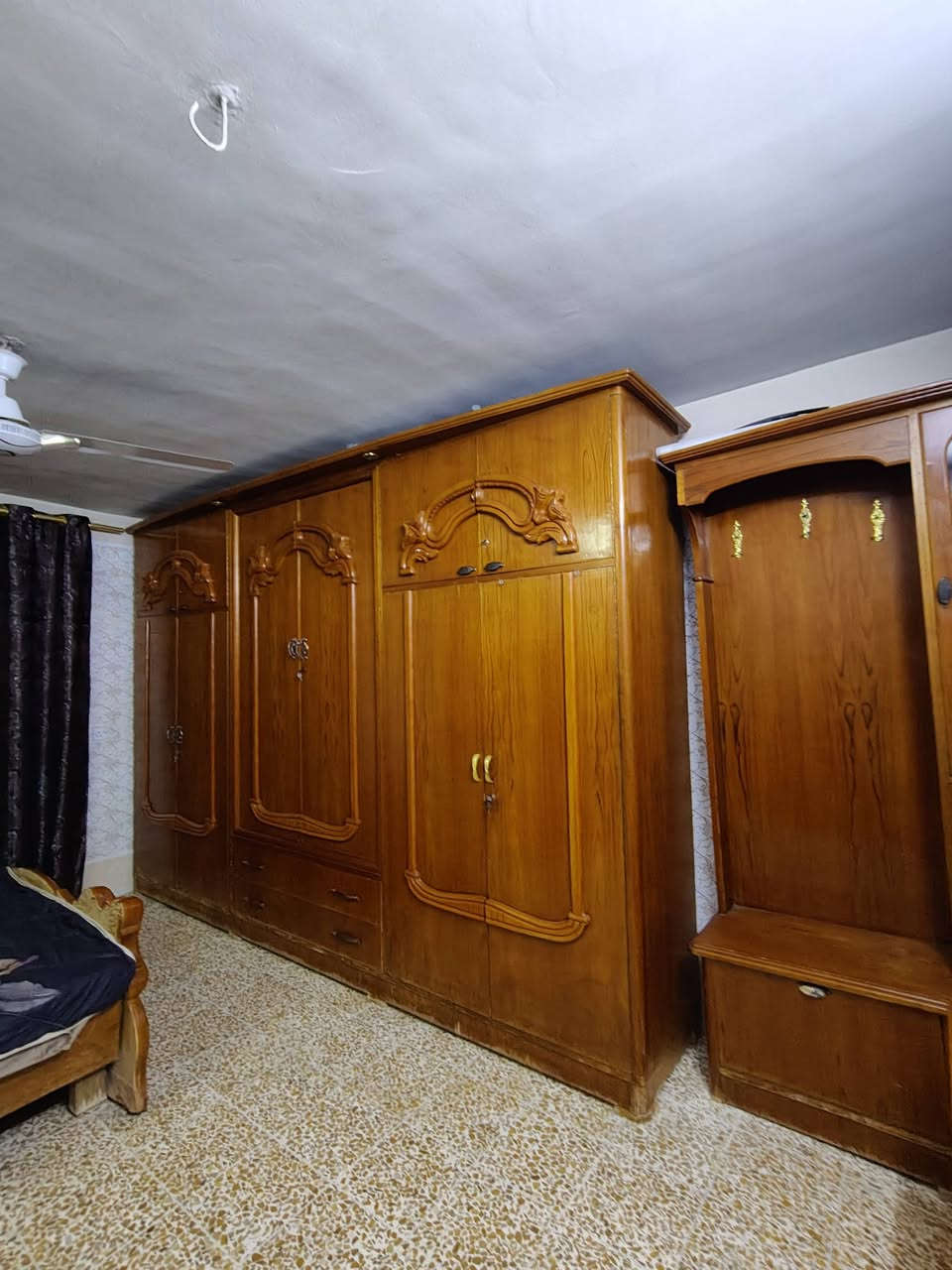 غرفه نوم للبيع غرفة نضيفه ومامتعوبه
السعر خاص.


**إذا كنت صاحب هذا الإعلان وتريد حذفه لأي سبب، رجاءا أرسل رسالة إلى الدعم الفني**