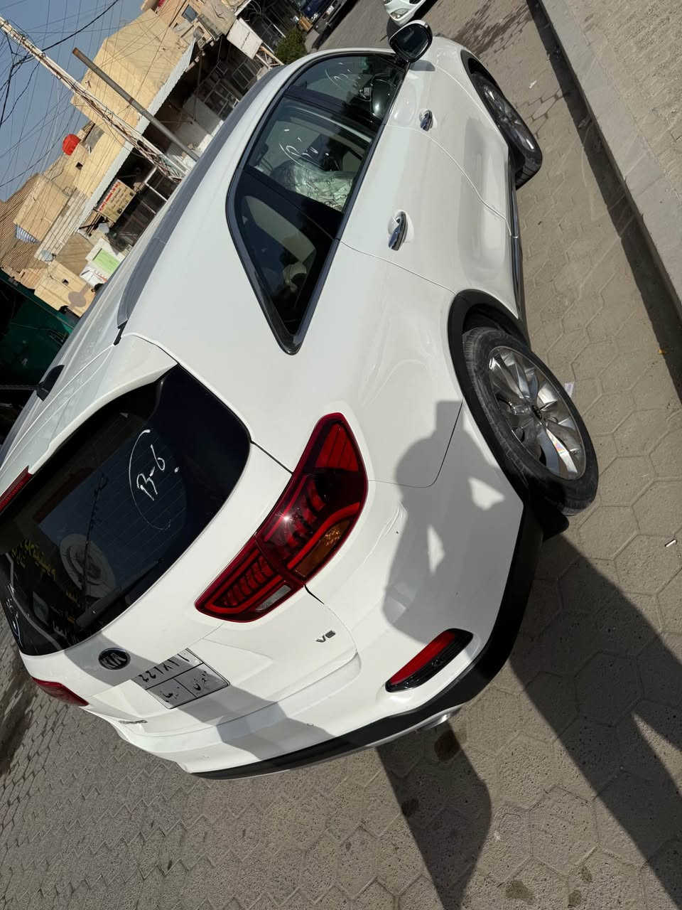 السلام عليكم كيا سورنتو موديل ٢٠١٨ شكل ٢٠ فول مواصفات محرك ٦ بصمه سبعه راكب تبريد ثلاثه قطع مري شفط صندوق كهربائي بصمه ترحيب يعني بيها هواي مواصفات كشن جلد اربيل تريد وكاله او تحويل مكان سياره بلنجف بيها جملغ صبغ نفسه بيها بارد قليل باب صدر سعرها ٢٠٠ 
*********** النجف, العراق
