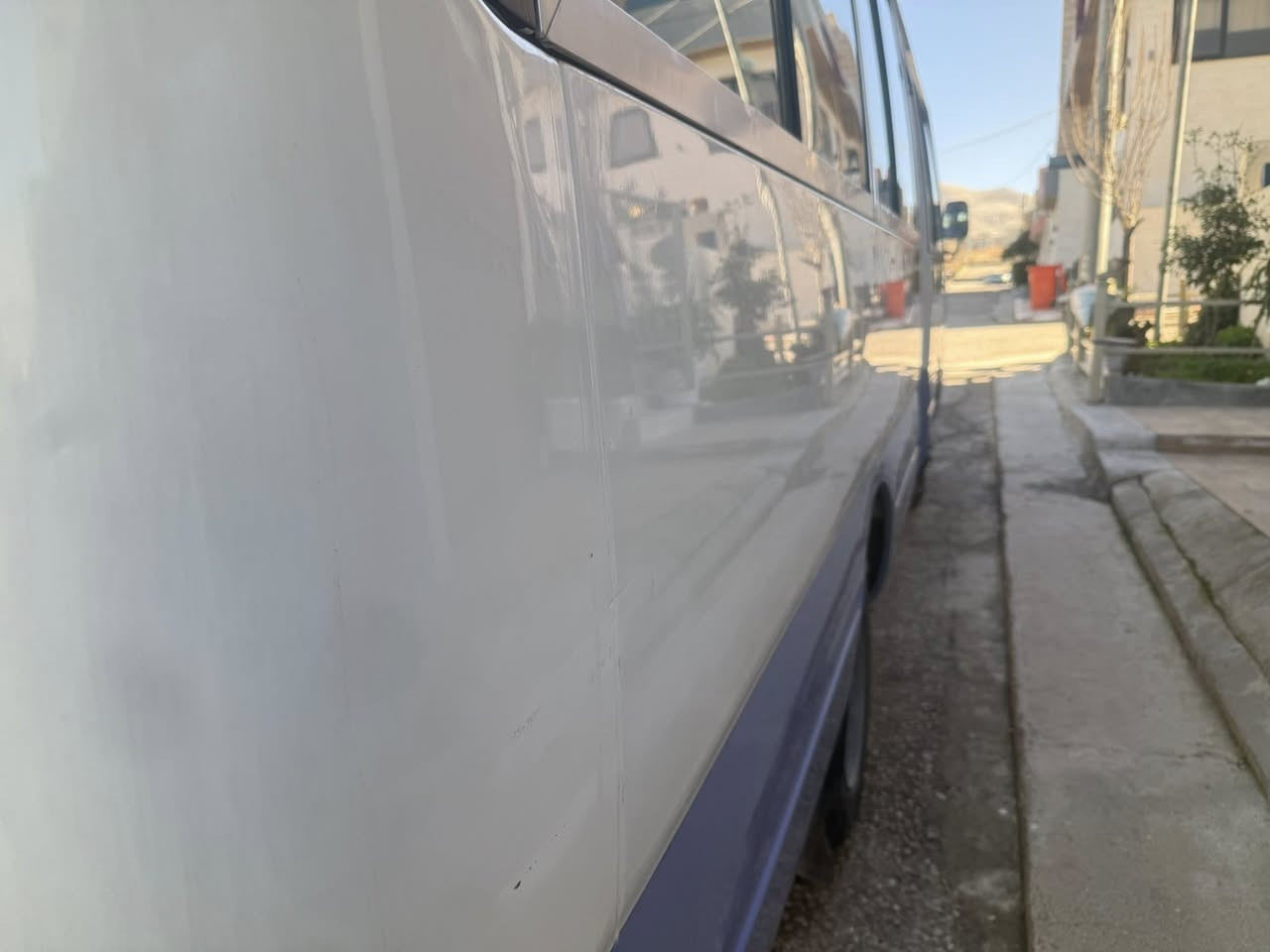 توێتا مۆدێل ٢٠٠٦ گاز فول گێڕومە کینە و ئە کسل و تە برید بە شە رت ٣ گە رمی بیلاد سە نە وی تازە یە تە حویل خە رامە بڕاوە بە شە رت سە یارە کە زۆرتوندو تۆڵە زۆر جایزە دە رگا کارە باییە هە مو گیانی بە شە رت کامل بۆیاخ نییە بە کامل ئە یفرۆشم سعر(215)$ معامە لە  *********** لە سلێمانیم
