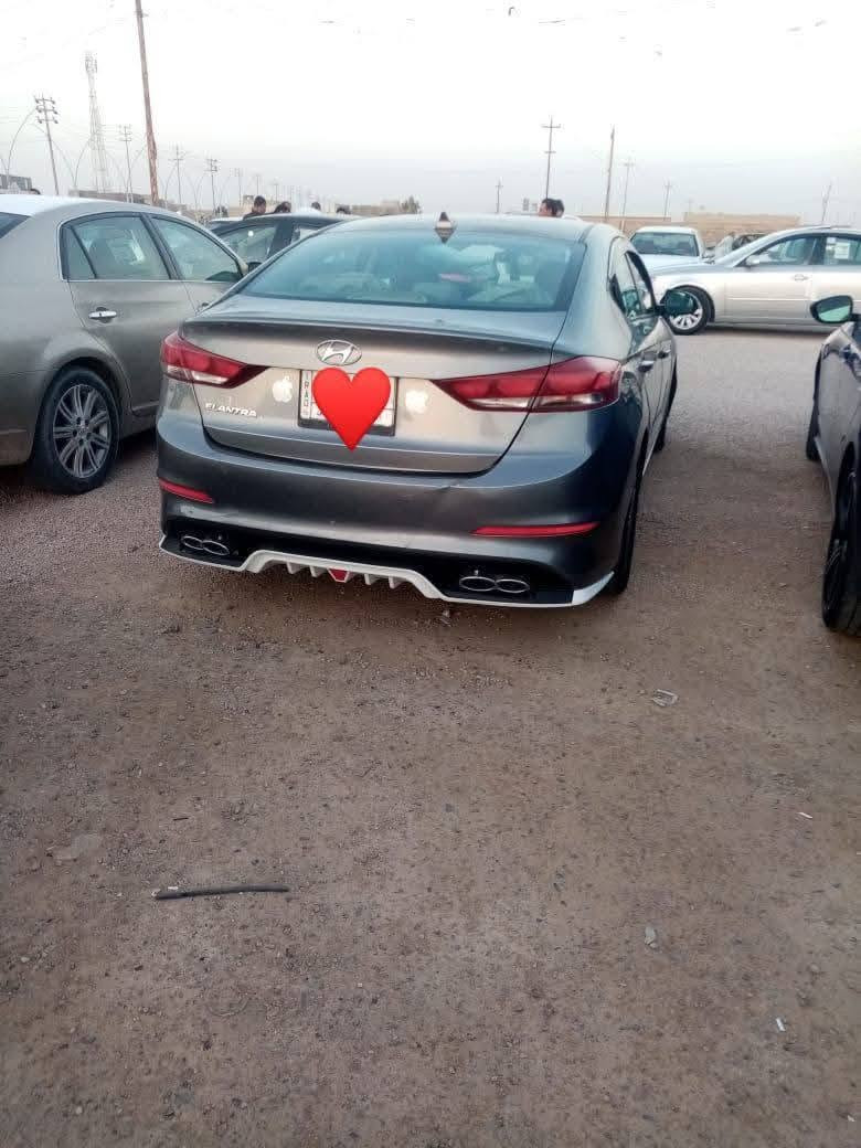 السلام عليكم
النترا ١٨ أمريكي حره بيها قطعتين فقط السياره نظيفه
محرك ٢٠٠٠ دوش رقم انبار رادارات جانبيه شاشه كامرا تحكمات ستيرن السعر ١١٠ وبيها مجال المكان السياره الرمادي الاستفسار عن هذا الرقم *********** السونار مرفق ويه الصور
