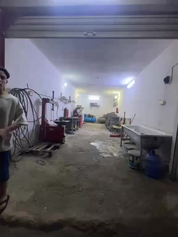 سلام عليكم اخوان محل بنچر كامل للبيع
متكون محل من تاروسه +بطل اضافي ٥٠٠لتر بلص خالعه بيه تنفيس هاوزنات اربعه كيچ دريل صوندات طول واحده ٢٠ متر لقم يعني محل متكامل هسه هو شغال مكانه الديوانية الچلبيه قرب بانزين خانه سيد يوسف غير متواجد على فيس ***********
