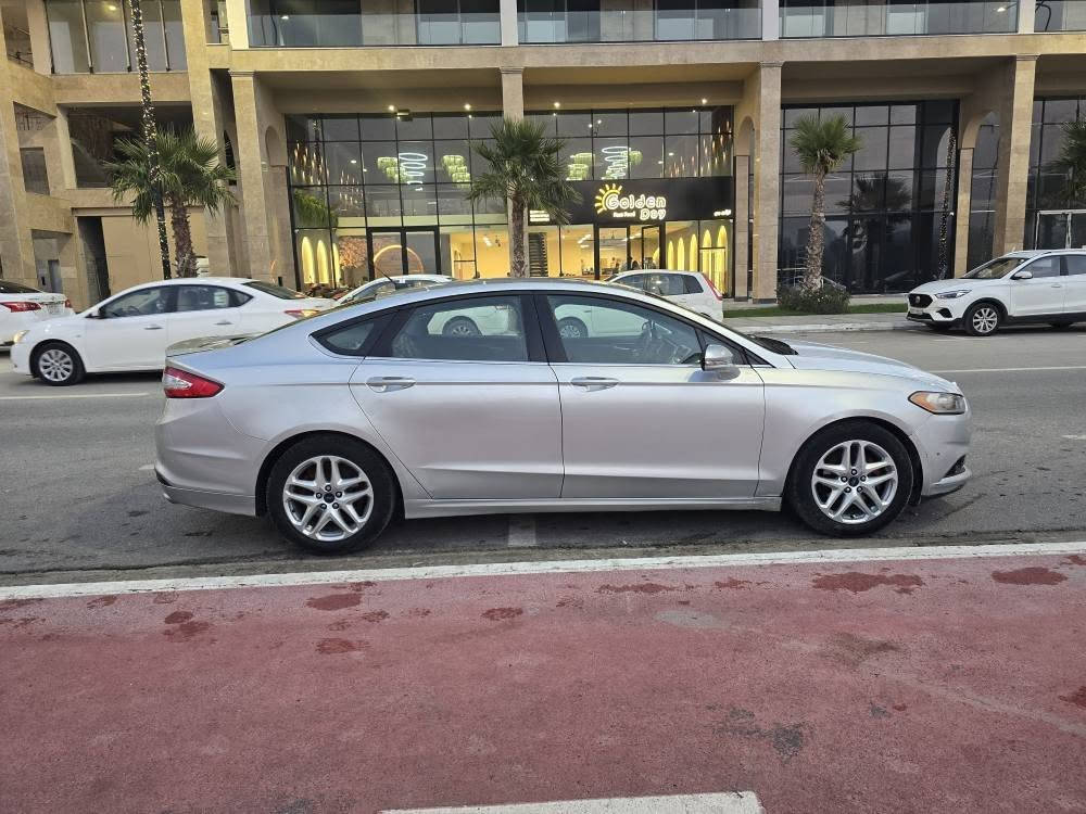 فورد فيوژن 2016 SE
مواسه فات توماتيك عادى جام و ئاوينه كاره با سوكان ڤوليوم ته حديد سورعه
حاسه شاشه كاميرا  به شه رتى گير و مه كينه مه كينه ١٥ و توربو و ته بريد و گه رمى و ته قه و ره ره قه به شه رت  يه ك پارچه و په له يه ك بوياخ بى ناوگرتن  ره قه مو سه نه وى تازه يه تا ٢٠٢٩ ته حويل غرامه به شه رت
تكايه مشته ريت تيل بكه *********** سليمانى ناو شار السليمانية, العراق
