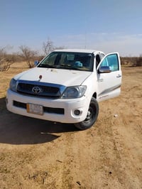 هيلوكس • ٢٠١١ • سعودي