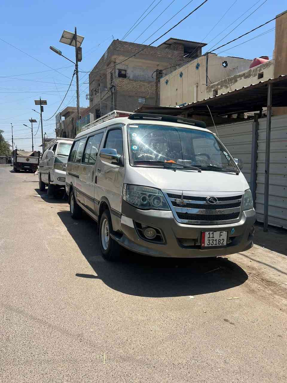 السلام عليكم فتون الاون سياره جهازه تبريد شغال مكفوله كفاله عامه مكينه كير اكسن الفين ١٥ تايرات جدد داخلها نضيف  سياره جهازه وحلوه مكانه كربلاء السعر ٨٠ وبيها مجال الرقم ***********
