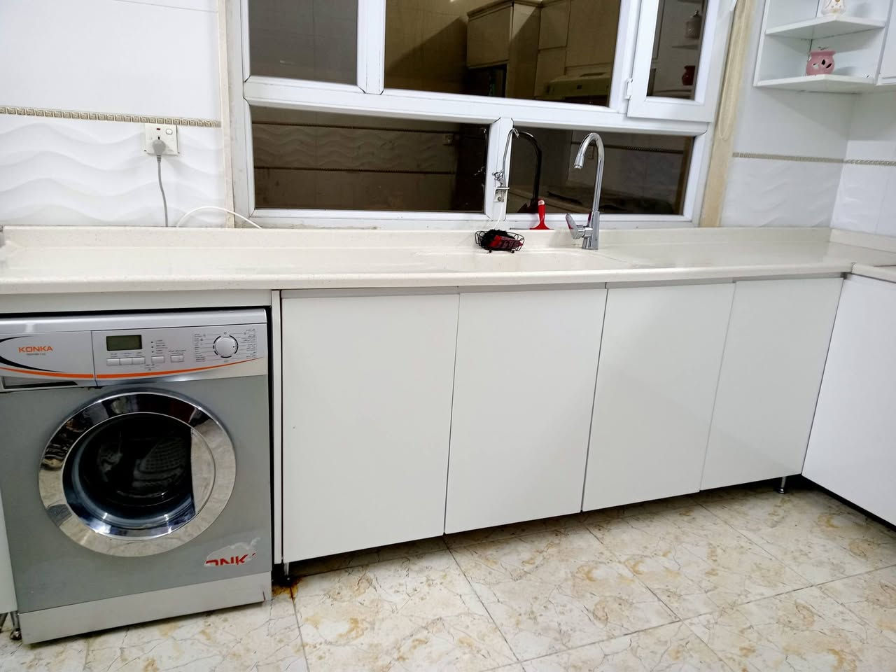 کەوەنتەردەرگای دار ناوی ئەلەمنیێۆم زۆر پاکە.بۆفرۆشتن. نرخی(٦٠٠٠٠٠).ژ.م(***********)
