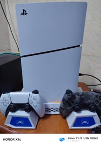 بلايستيشن ٥ • جديد جدا • ٢ جوستيك اصلي