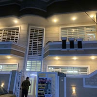 🌟 دار للبيع في حي البساتين، بغداد - مساحة: 100 م² - طابقين - 4 غرف نوم...