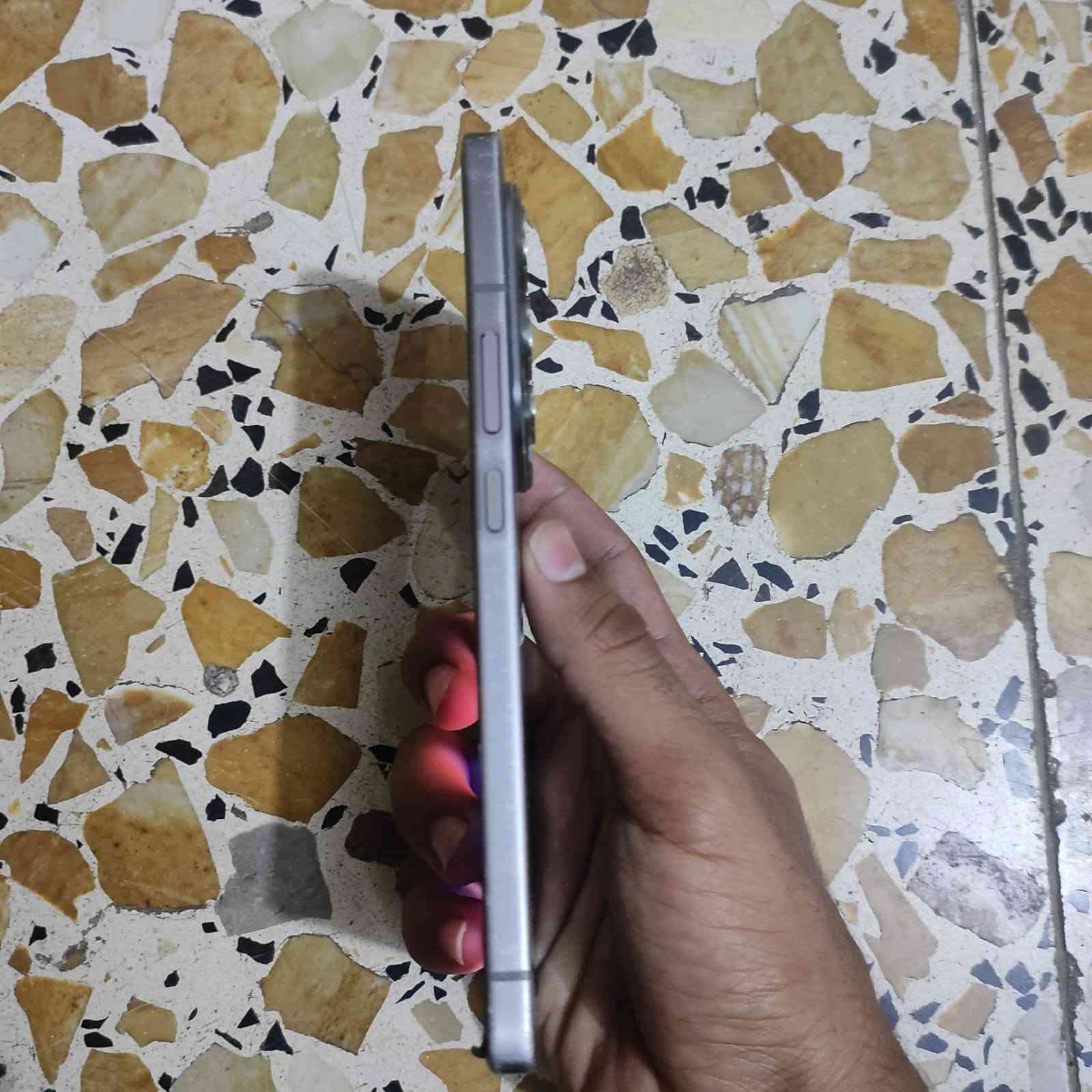 انفنكس نوت 50 برو شاشة 144ذاكرة 256 عشوائي 12 جهاز مكفول سعر جهاز 270 ألف أو مراوس
مكاني...... بغداد..... بشعب رقمي ‏‪***********‬‏
