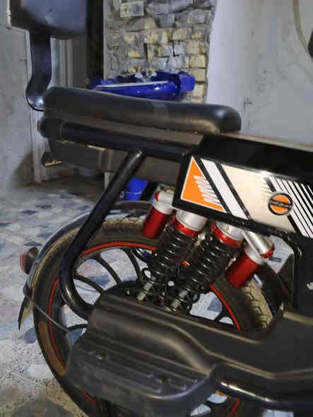 السلام عليكم ورحمة دراجه للبيع شحن أربع سريع شغاره وتمشي 5 باتري الكبار اشايره كله شغار السعر ب 300 بيها مجال للشراي عنواني بغداد العبيدي *********** بي واتساب
