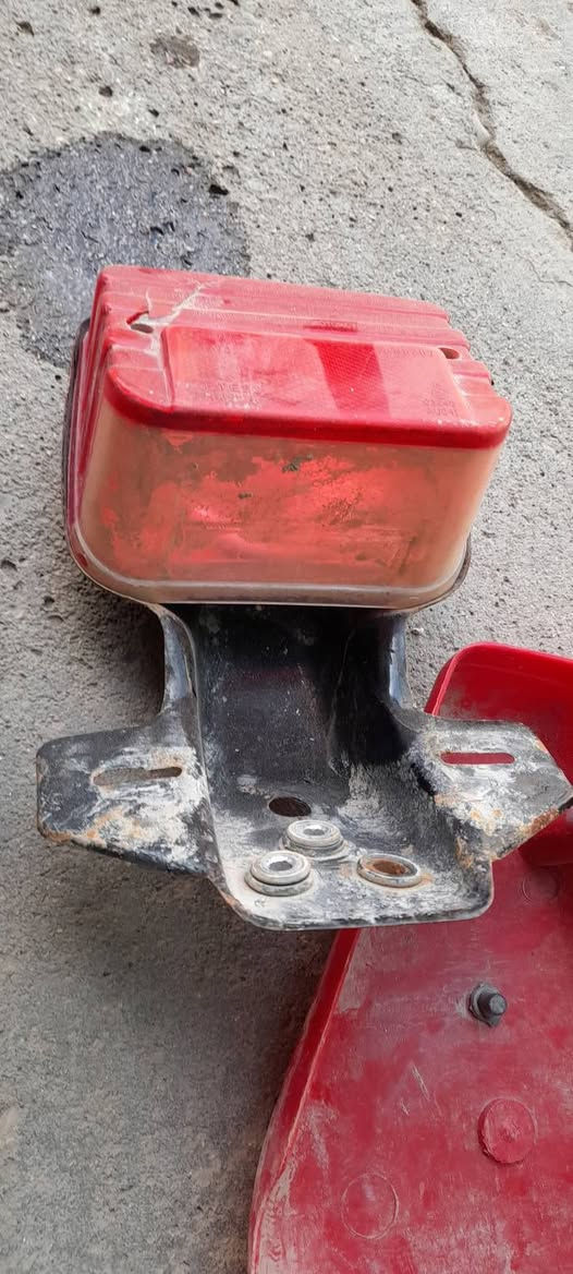 السلام عليكم
غراض دراجة تايكر للبيع الدشبول كلهن شغالات تانكي او صفاحيات جاملغ جوزه شغاله الاشاير شغاله البداله جديده مامستخدمه الهورن شغال كل حاجه او سعرها مكاني بالحله


**إذا كنت صاحب هذا الإعلان وتريد حذفه لأي سبب، رجاءا أرسل رسالة إلى الدعم الفني**