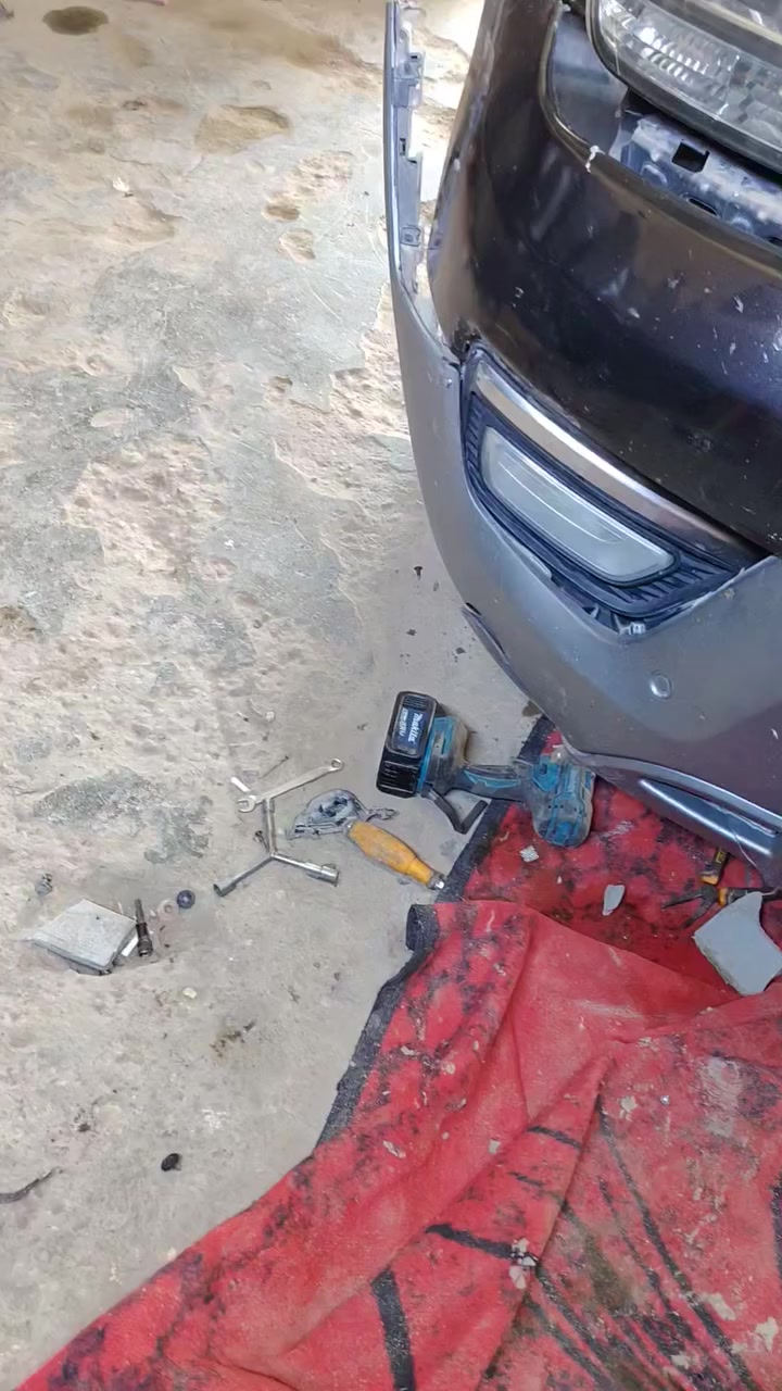 ورشه ابو علي تصليح دعاميات وشد جام لايت جميع سيارات كوريه عنوان سومر مجاور مالك تبريد رقم موبايل ***********
