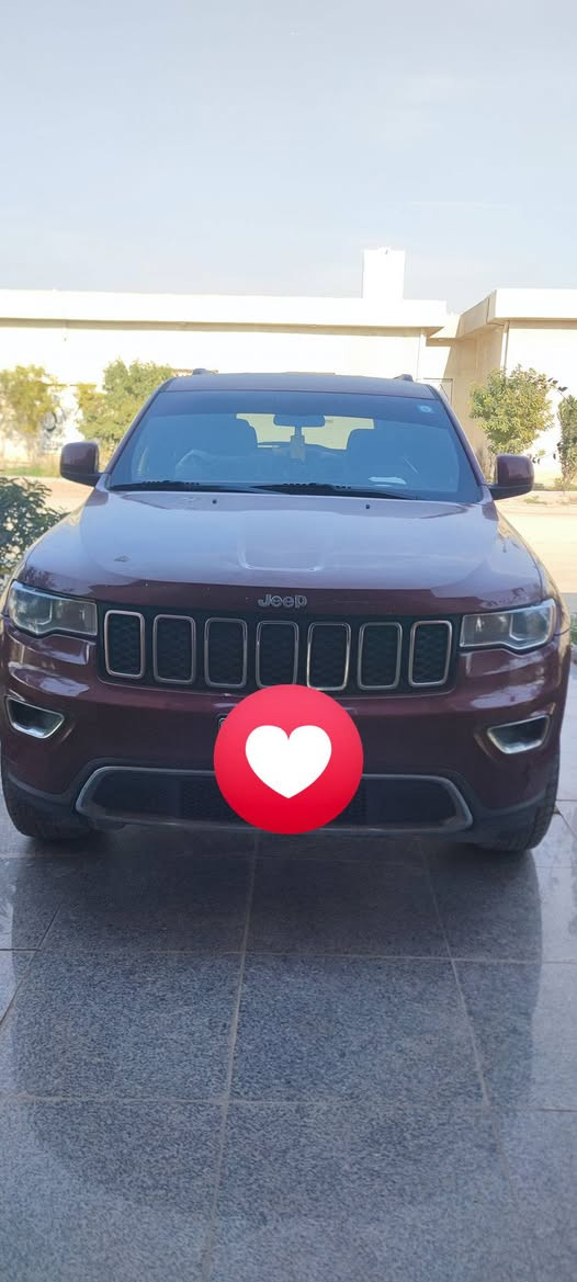 جيب كراند شيروكي 2021 اصل
رقم بغداد 
مواصفات لاريدوا
حساسات خلفية توقف ذاتي 
حساسات جانبية 
هيتر مريات
كشنات تدفئة 
كشن السايق كهرباء 
ضرر بنيد فقط تقرير موجود بدون دواخل 
ايرباك ضارب
موجودة بالناصرية مركز 

*********** 

السعر 235
