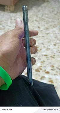 ايفون ١١ برو ماكس • ٢٥٦ • ضهر مكسور
