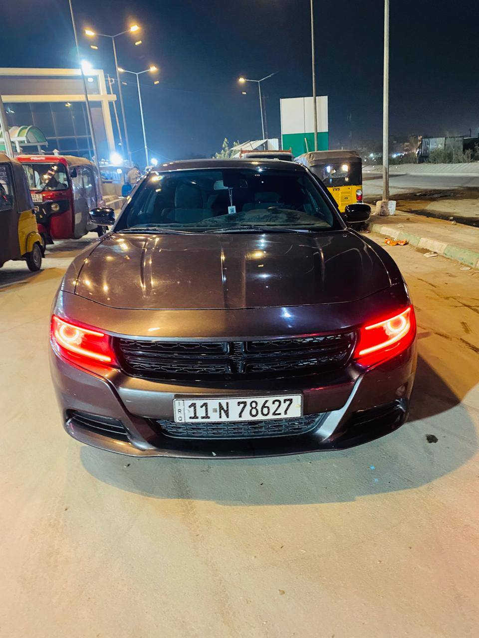 سلام عليكم دوج جارج sxtplas للبيع السعر: 215$
ومجاله بصيط حق جيتك
   حدث بصيط قطعه فقط بنيد مبدل بدون دواخل ابد 
 كير محرك كفاله 
وشوف صور الحادث وسونار منزلة واقرة التفاصيل واتصل وتشلع عيوني 

جارجر. 2020 sxtplas
لون رصاصي غير محدد
العداد: ٦٥mi
رقم بغداد الجديد باسمي  وكاله تحويل حاضر 
المحرك : V6.  3.6L 
سياره تو ويل 
المواصفات فتحه قماره +دمام خلفي بلادي
شاشه وسط مع نظام ملاحة GPS 
 مقعد السائق كهربائي 
 حساسات مع مانع تصادم خلفي . 
 تشغيل عن بعد 
 ستيرن كهربائي 
 محدد سرعة 
 تلفون بلوتوث 
 كاميرا خلفية 
 مرايا متحسسة للاضاءة العالية 
صور الحادث مرفقة مع السونار 
بجم 
كير محرك كفاله 

للتواصل*********** يوجد واتس 

العنوان بغداد الكرخ (قرب تقاطع دروي) 📍
