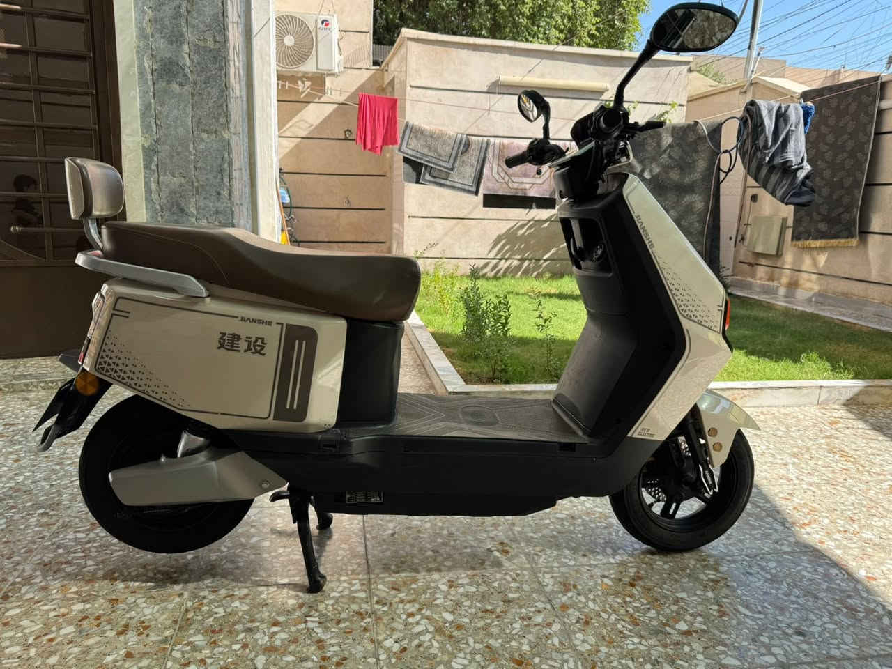 دراجه شحن 6 بطاريات نضيفه كلش
السعر 650 بغداد الامين 
‭0770 899 1860‬
