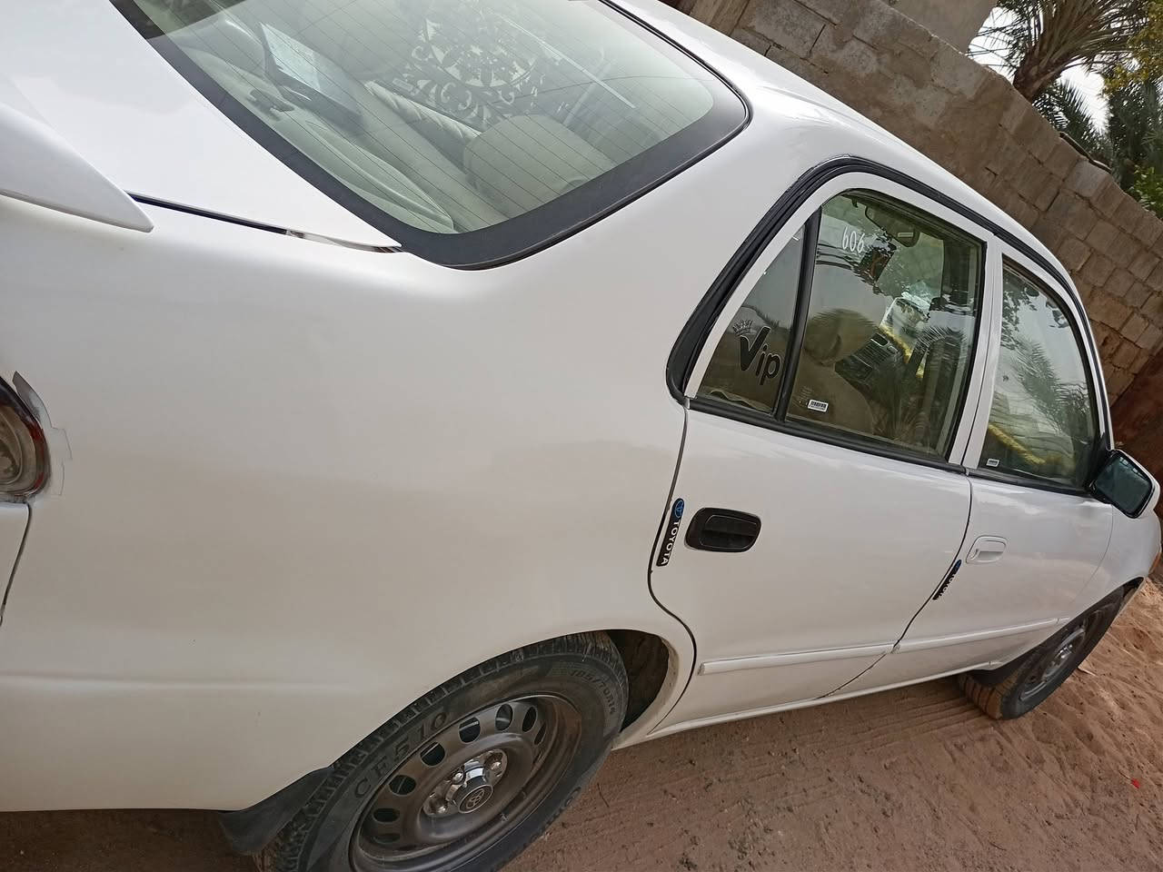 كورلا 2000
السعر 60 ورقة وبيه مجال بسيط 

المكان الخالديه 

المحرك 1800

تبريد شغال

***********
