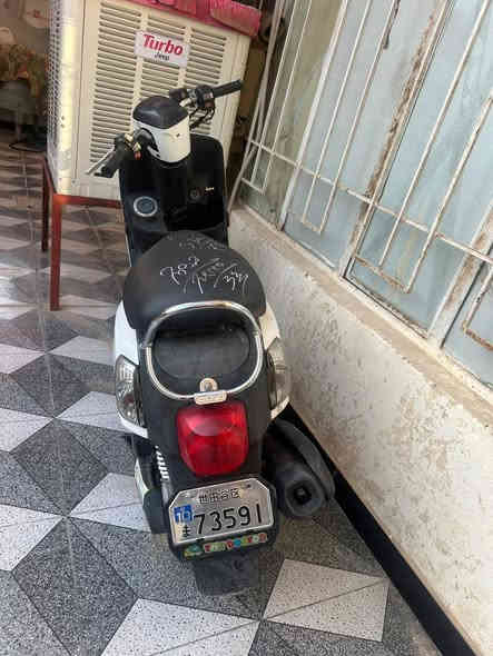 دراجه بوليسي 2012 للبيع لمبه***********
