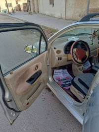 عندي سيارة كيوكيو نظيف جدا محرك مكفول كيرمكفول تخم تاير موديل 2013سيار...