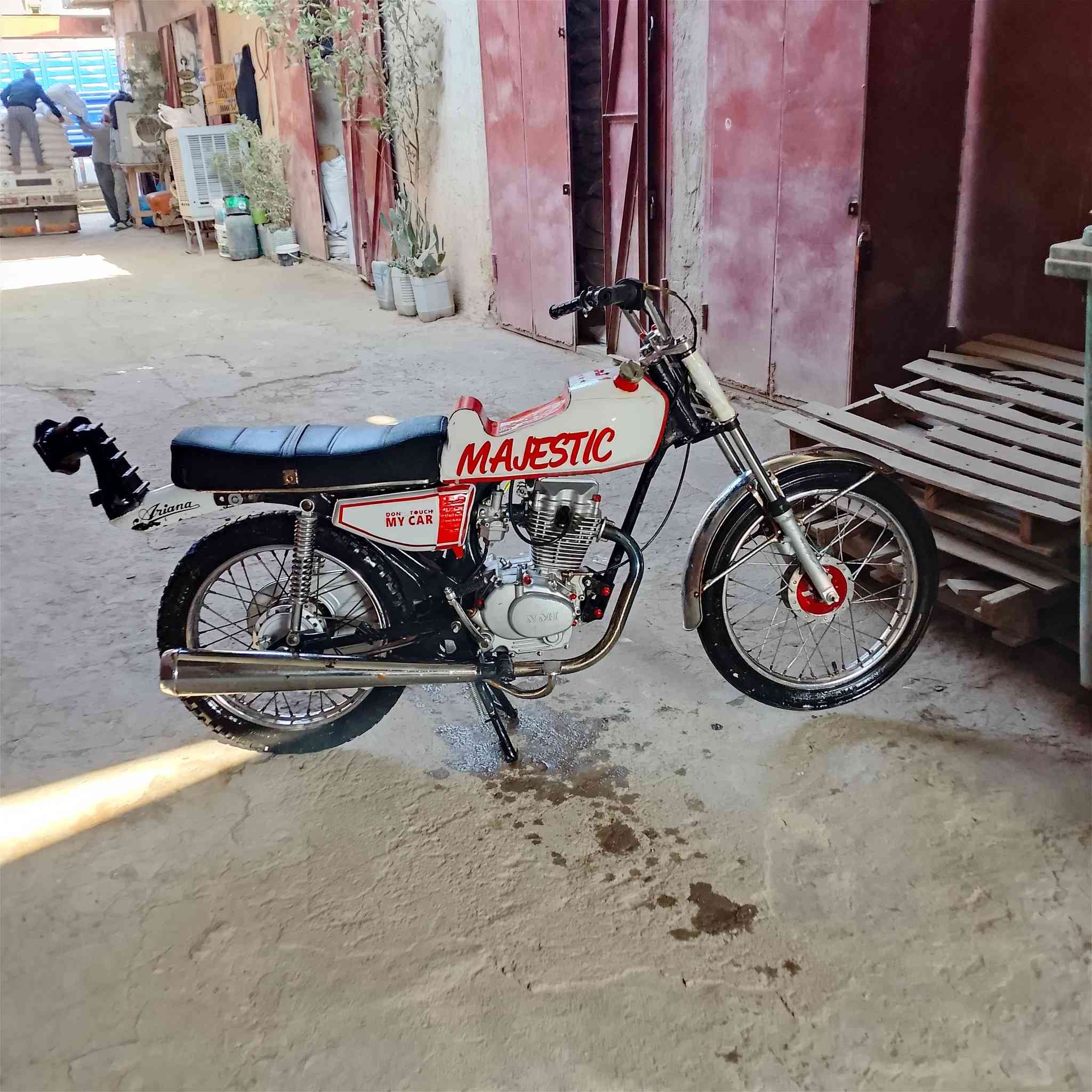 سلام عليكم دراجه للبيع مودسل 2020 وراق ستنساخ كامله اي نقص مابيهة 450وبيهة مجال رقمي ***********
