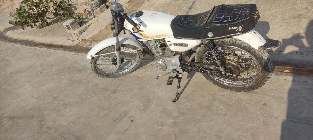 السلام عليكم  مطور البيع موديل 2019مكاني ديالئ جلولاء  ***********سعر 325وبي مجال
