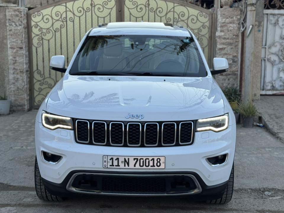 السلام عليكم 
جيب خليجي  
فول مواصفات لاريدو وكالة هارلم
موديل 2018 
فتحة سقف سلايد
تشغيل عن بعد
شفتات ستيرن
كراسي جلد لونين بيجي واسود
كراسي الامامية كهرباء
تبريد منفصل قطعتين
زراك لايت
لايتات زنون
مكينه 6 سلندر 3600 
حساس امامي خلفي
توقف ذاتي خلفي
شاشة وكامرة دوارة خلفية
اشارة بالمراية
اوتو ستوب
لد نهاري
ويل حجم 20 وتخم تاير جديد
السيارة كلش حلوة وجاهزة مابيها نقص 
مكاني بغداد 

السعر 265 ورقة مجال بسيط 

***********
