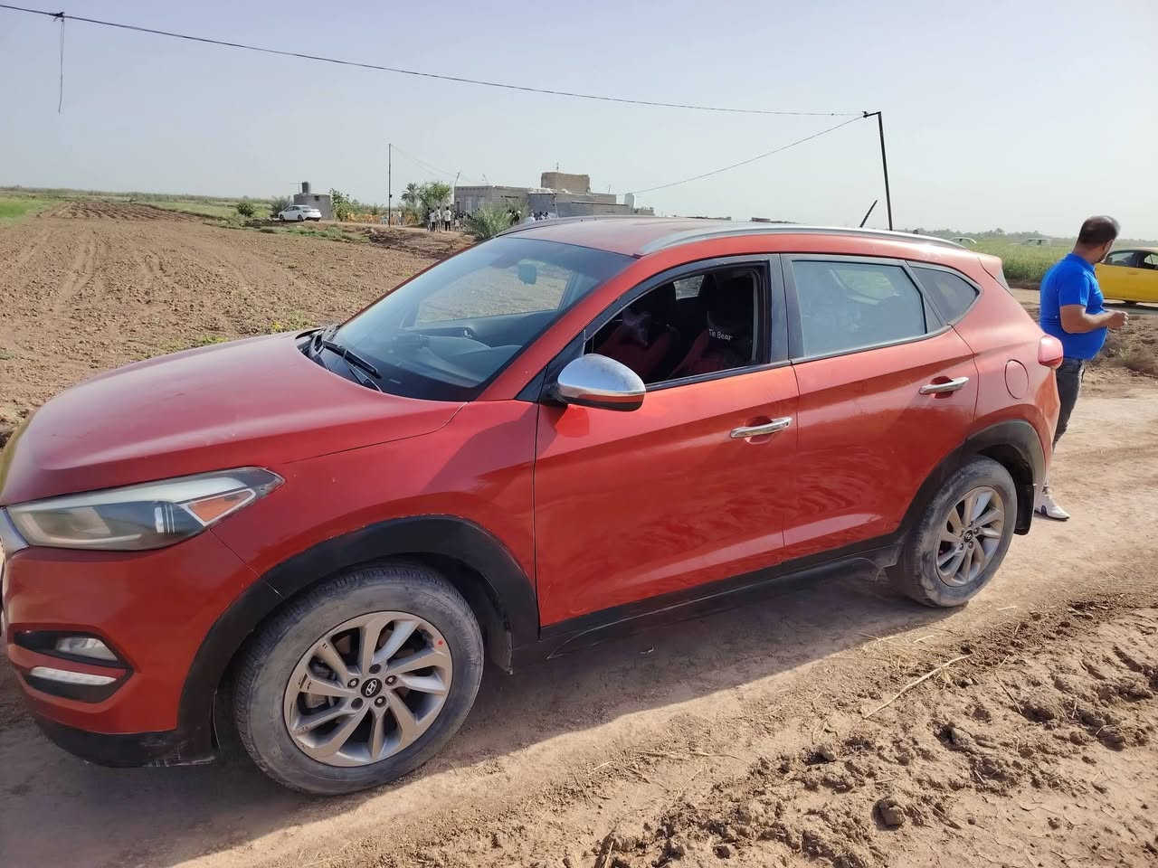 توسان شكل جديد موديل ١٦ امريكي حادث بنيد رقم نكليزي بسمي سعره ١٣٠ ورقه هاتف ***********  بغداد نص فول
