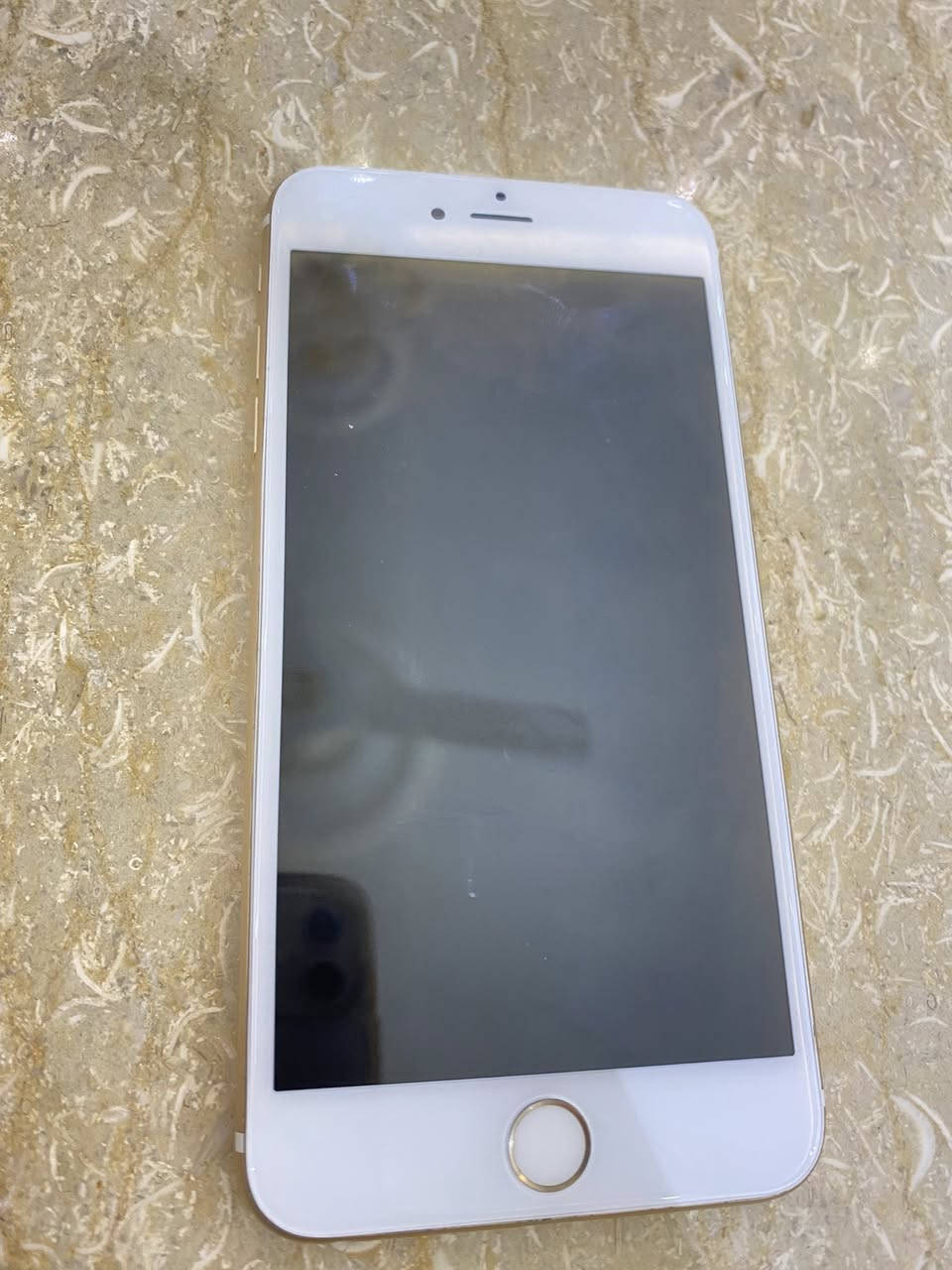 سلام عليكم آيفون 6 بلس ذاكره 64 بطاريه 100 سيمكارت شغال برامج شغاله سعر 60 للاستفسار *********** مكاني بغداد

