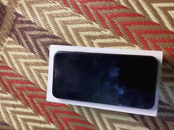 اكس ماكس ذاكره 256 لسعر 290 بي هاي طكات بضهر تليفون علا بطاريته لصليه مامفتوح فيس ايدي واكف هاي لبي فقط تصال ***********
