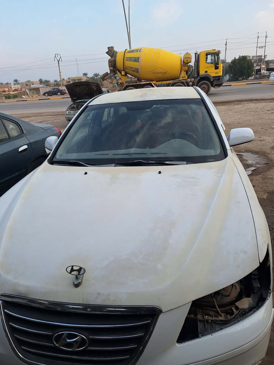 سونتا ٢٠١٠  مكينه ٢٤٠٠ رقم ديالى مصبوغه عام درجه اولى بسبب الجراد وعندي صور قبل الصبغ ليبل واحد بدون ايرباك 

سياره كامله السعر ١١٢ بيه مجال قليل 

***********
