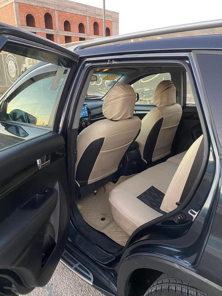 السلام عليكم للبيع فقط بدون مراوس سورنتو 2012 رقم انبار الدولي باسمي وارد امريكي كلين بدون ضرر بيها صفحه صبغ بالعراق اثر شخط بدون ضربه بدون تبديل ليبل واحد مكفوله من ضربه وتبديل محرك 3.5 سته سلندر سبعه راكب جاهزه ع الاخير ماعايزها برغي مال جناي تبريد قطعتين كهربائيات كله شغال شاشه ايباد تحكم ستيرن دفع رباعي تخم تاير جديد حداديه جديد منظومة تبريد جديده 
مكان السياره بالرمادي 
السعر 135 بي مجال للشراي 
*********** 
اعتذر عن البيع بالتقسيط
