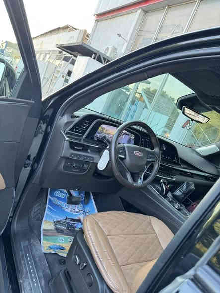 سلام عليكم
كاديلاك سكاليد موديل23
كفاله  من الصبغ والبارد 
مغلفه ppf
مكان السياره اليرموك
باسمي تحويل ثاني يوم
فول مواصفات 36 سماعه فول ماعدا المساج
السعر ب765$ 
***********
