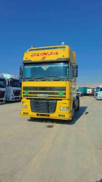 بسم الله الرحمن الرحيم 
النوع السياره . داف XF95.430.  تاك ويل دبل قماره راس تريله فقط لل بيع 
موديل 2002. حجم محرك .95.430
 مواصفات . تبريد . هاف . كير عادي . دبل تانكي كاز 
كير محرك اكسن شاصي قماره صبغ مكفول كفاله عامه شرط 
رقم دهوك . تحويل مباشر . حصه كاز موجود رقم سنويه جديد 
السعر 100 معا مجال بصيط 
عنوان معرض . هوار . طريق دهوك موصل جمبور عميريه 
***********
***********
