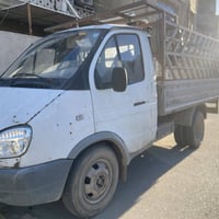 سياره للبيع جاهزه مابيها نقص الف دينار متصرف عليها بلاديه ما محوره بأس...