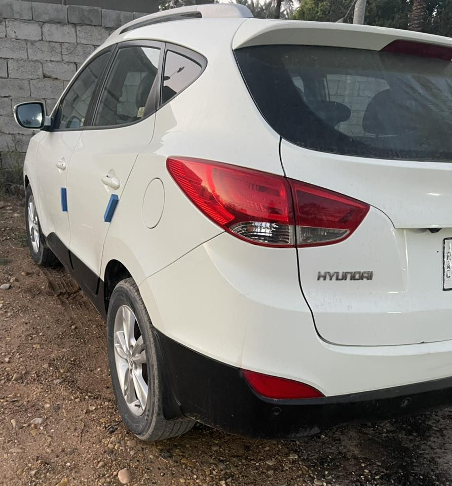 عيدكمً مبارك
للبيع توسان 2012 خليجي 
كفاله عامه من صبغ 
مكينه 2000 دوش 
رقمً بغداد تحويل 
معروضه 140 بيه مجال 
مكان واسط صويره 
***********
