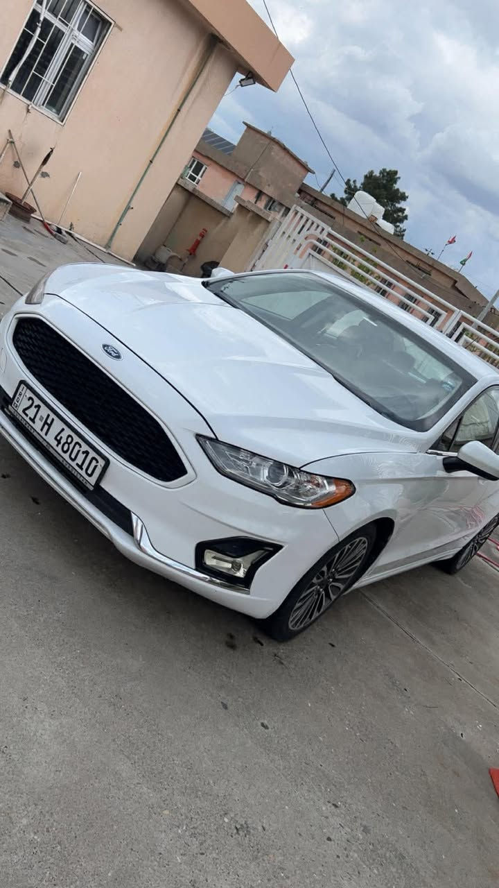 فۆرد فیوژن Ford fusion
مۆدێل 2017
مەکینە 2.5
دوو پارچەو یەک پەڵە بۆیاخە 
بێ ناو بێ ئێرباگ  
 68 هەزار مایل ڕۆشتوە .
بە شەرتی گێڕو مەکینە .

بەسمەیە
سێ شاشەیە
ویلی 18 ئینچی بۆ دانراوە
گێر ماوسە
برێک بەسمەیە
لایت لید و عەدەسەیە
ناو کرێمیە 
ئۆتۆ هۆڵد 
تەحدید سورعە

سەیارەکە هەیکەلی زۆر جوانە ماڵی دۆستە بێ کێشەیە 
ڕۆنی گێڕ و مەکینەی تازە گۆڕاوە
ڕەقەم سلێمانیە 

بەشەرتی تەحویل و غرامە سەنەوی تا 2029 تازەیە

سعری : 118مەجال
ڕەقەم تەلەفۆن :  ***********
واتس ئەپ : ***********
