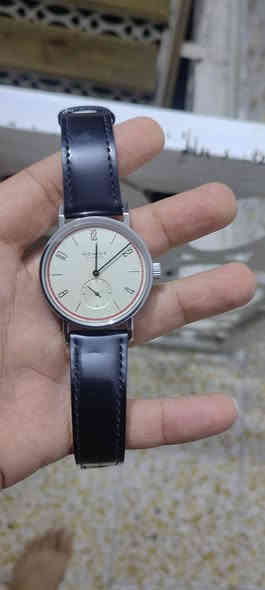 بسم الله الرحمن الرحيم
السلام عليكم ورحمة الله وبركته
ساعة نوموس الماني ماستر
للبيع بسعر (125) الف دينار شامل التوصيل
 السعر قابل للتفاوض 
DHL امازون كوبي ماستر اوتوماتيك درجة اولى بدون ملحقات مثل ما موضح بالصور علبة عادية متوفر لونين ابيض سير اسود  واسود سير جوزي الساعة معلمة بالكامل
 للحجز والاستفسار الاتصال على الرقم (***********) يوجد توصيل كافة المحافظات.
