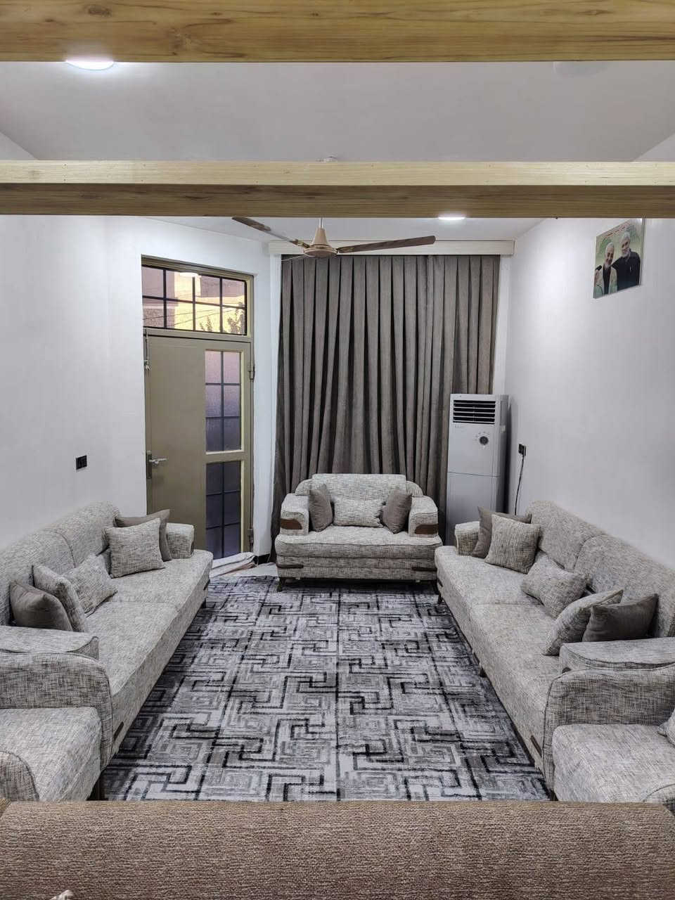 🏠 دار للبيع
📍 الموقع: حي الطياره شارع 25 خلف مذخر لبنان
✨ المواصفات:
المساحة : 110 م² (5.5 ×20 م) 
▫️طابو زراعي سند 25
▫️بناء سنة 25 طابقين حديث
▫️المنطقه مخدومه مجاري
▫️3 غرف نوم 
......................
📞 للاستفسار والمعاينة: 
الاتصال على الارقام :
***********☎️ واتساب
او مراجعة المكتب 
الحلة _ الكرامة الشارع المشجر مجاور اسواق المطار 1 
✅ نستقبل جميع عروضكم السكنية 🏠 والتجارية 🏡 بكافة مناطق الحلة 
………………………
