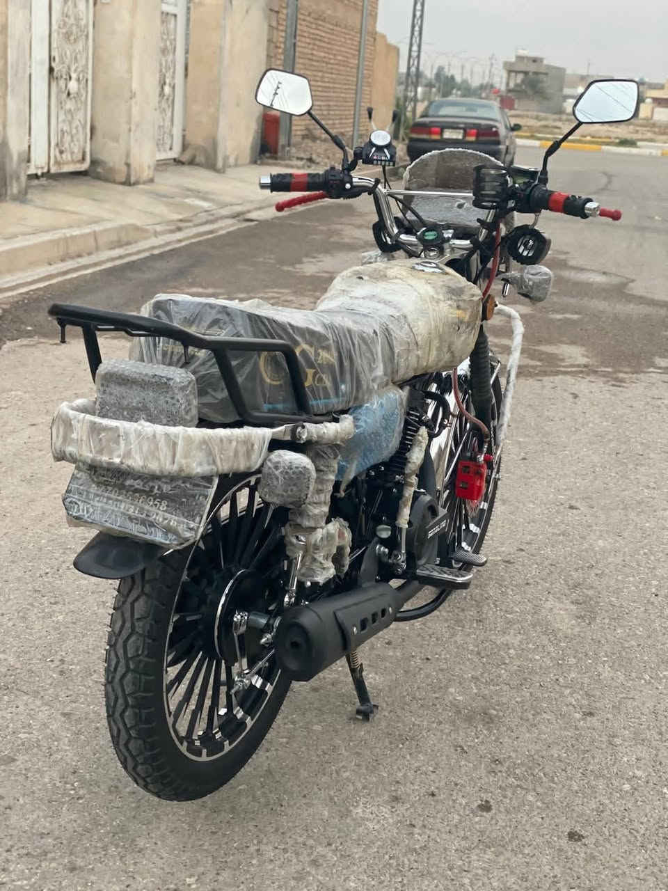 السلام عليكم
سيفان موديل 2026 محرك 200 الأسود  ثاني تبديلة دهن دراجة جديدة ومابيها نقص خير من الله كهربائيات كلها شغالة دشيول اشاير دراجة كاملة للبيع السعر 950 وبيها مجال قليل العنوان ديالى بلدروز شارع الزراعة شراي خاص او الاتصال ***********
