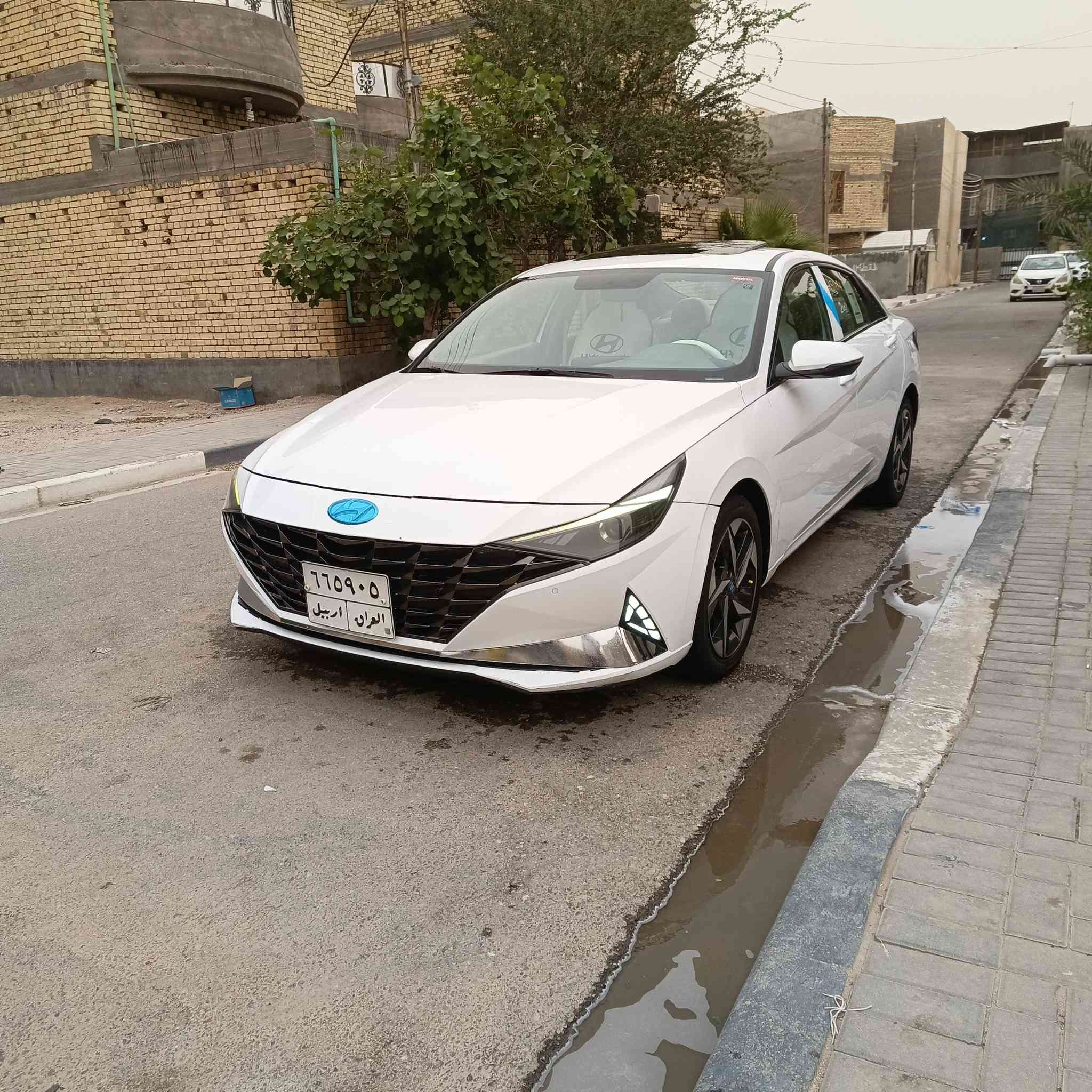 الانتره خليجي 2021 أربيل مامنتهيه سنويه بسم شركه وكاله أو تحويل مكفوله من ضربه وصبغ وتبديل ماعدا ملاحضه كم بارد بسيط كلش سياره كلها على بلاد مواصفات فول الفول جاهزه من كلشي حداديه توي مسويه وتبريد ثلج وتخم تاير كلشي جاهز مكينه 2000 دوش كفاله وكير ATكفاله السعر 143 وبيه مجال وشراي يتصل اني مكلف ب نشر رقم راعيها *********** مكان 📍بصره ياسين خريبط
