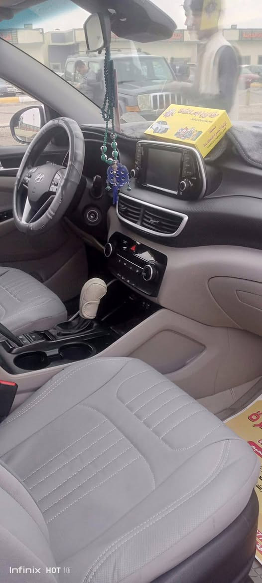 سلام عليكم
توسان للبيع فقط 
موديل 2019 وارد امركي 
ضربتها جاملغ فقط بدون ايرباك بدون دواخل 
كير مكينه حداديه اصوليات كفاله 
رقم بصره راعيه بصره بسمي مداور ثاني يوم 
حره مشروع وطني سياره جاهزه من جميع النواحي 
لاستفسار اكثر لاتصال على رقم وسعر مكلف بنشر 
*********** ابو علي
