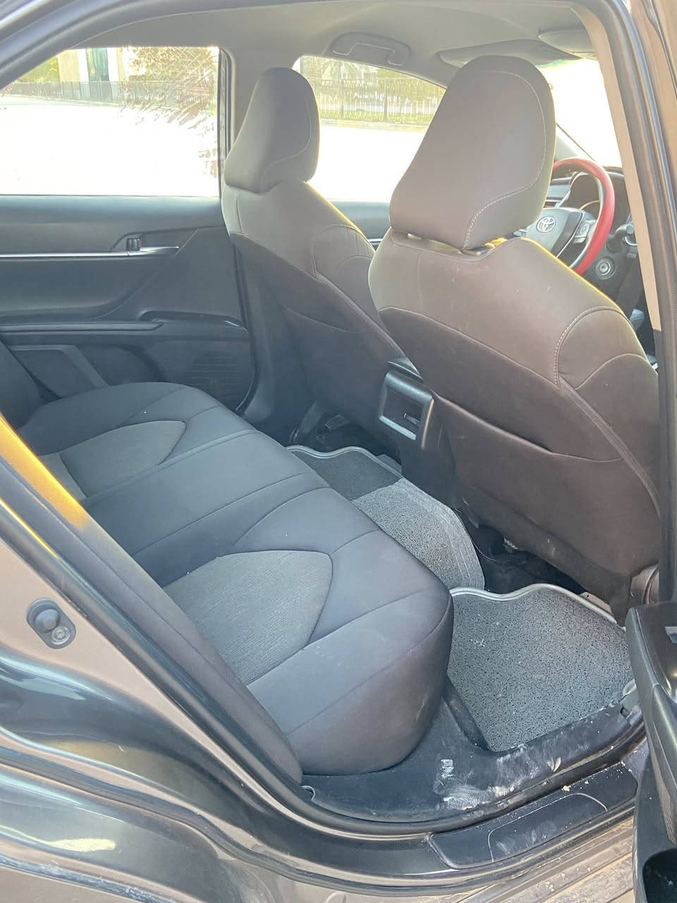 سلام عليكم  كامري2023امريكي جملاق الخلفي ودعاميه الخلفيه سياره جديده اي شخطه ما بيها وبيها ربع القماره سياره جديده ماشيه 50 رقمها مميز العنوان كربلاء سعر 182 وبيها مجال رقم ***********
