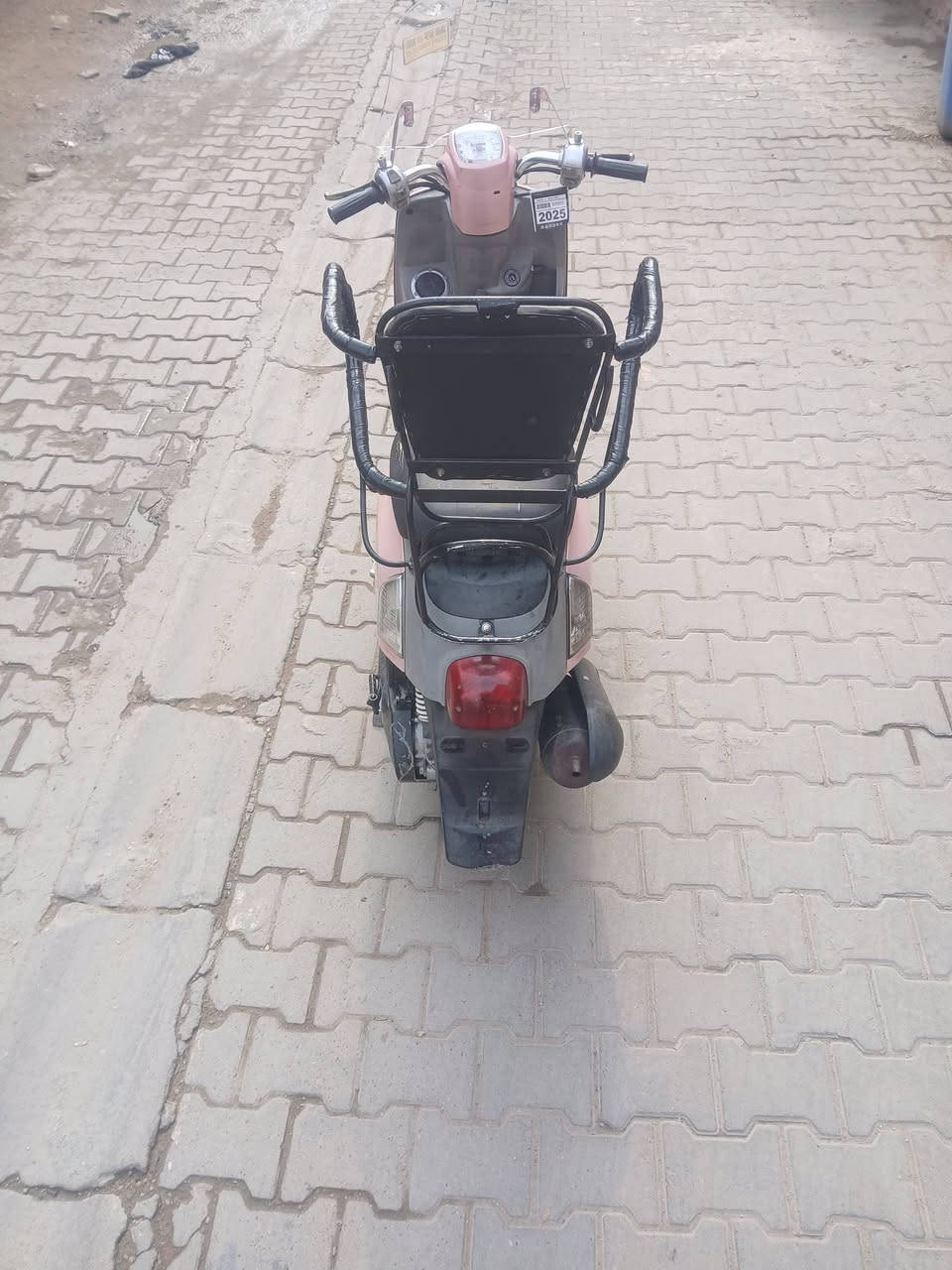 بغداد الشعله دراجه للبيع السعر 750 رقم الهاتف  ***********  📞
