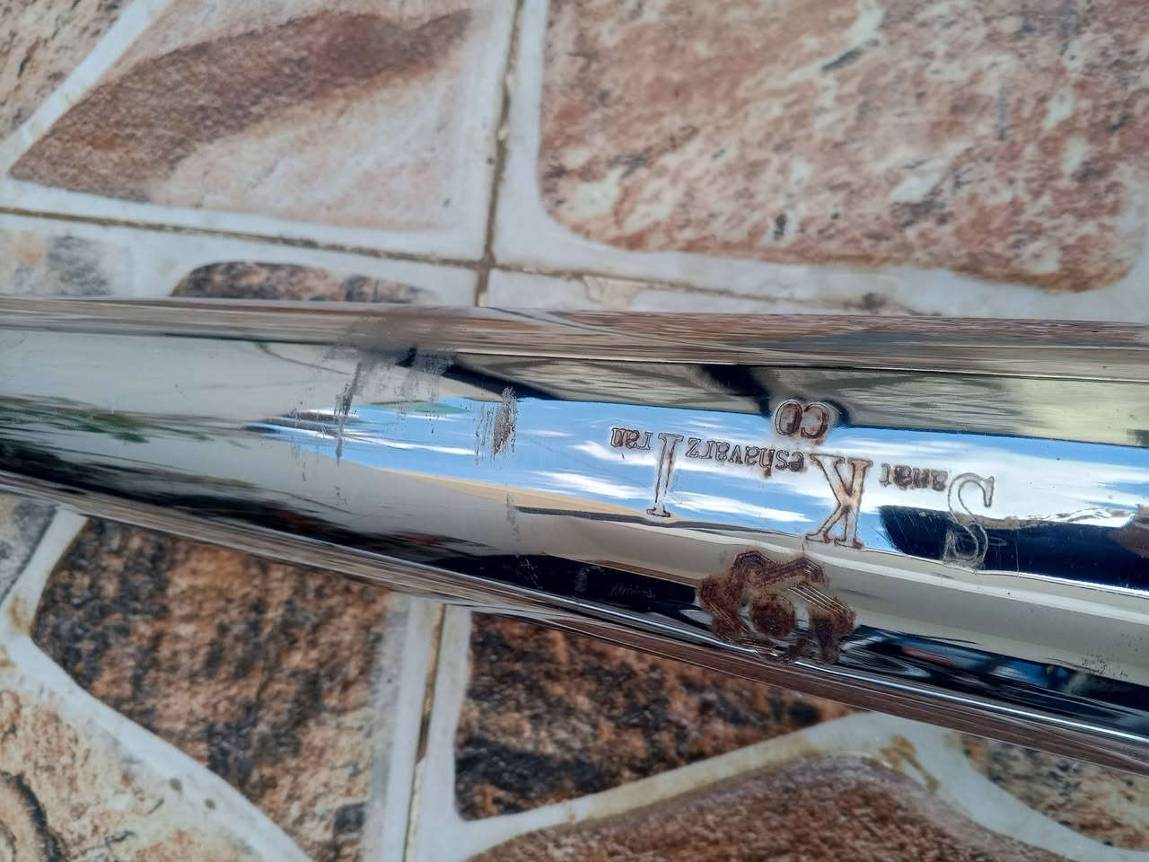 سلام عليكم عمي عندي هاي الصالنصات وحده اس كي ال صوتحه لا هوه عالي ولا ناصي صوتهه حلو ول ثانيه نص واني گاصهه صوتهه راجمه وبيهه طگه تخبل قيم وخذ *********** مكاني كركوك شوراو
