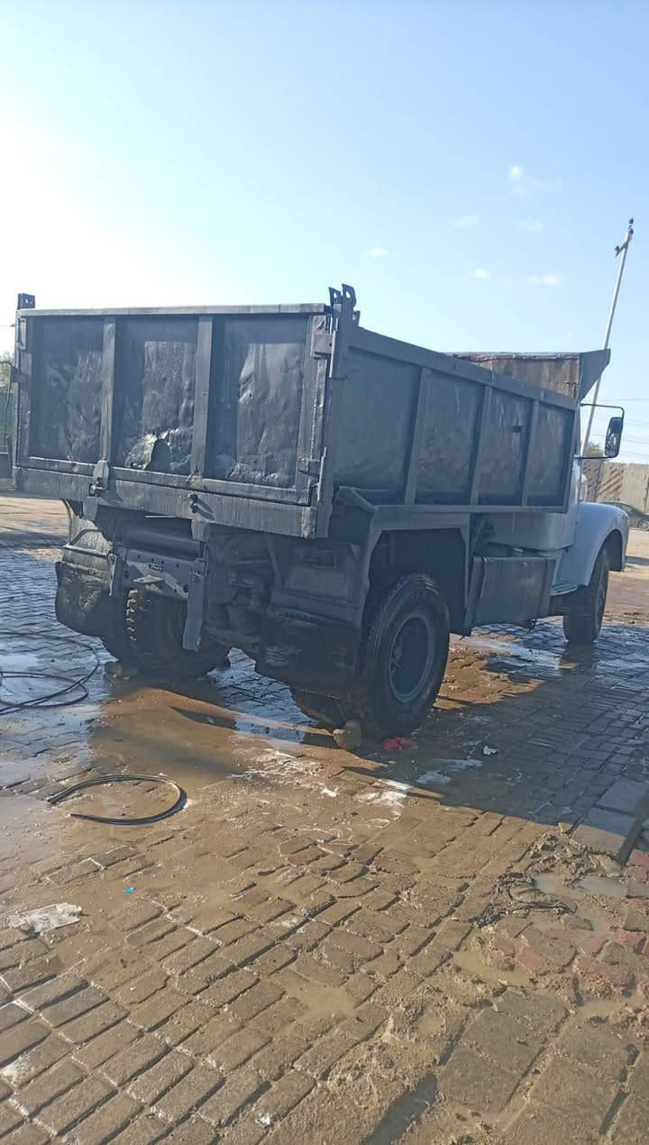 السلام عليكم لبيع سكانية 111 موديل 79
رقم بابل اصفر تحويل ثاني يوم مكينة 112جديدة
كير 5/5شاصي مكفول السيارة جاهزة لعمل 
مكانها بغداد السعر 5 ملاين الرقم ***********
