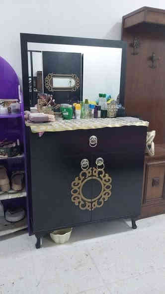 ٥قطع نضيفة جدآ  الدورة ***********
