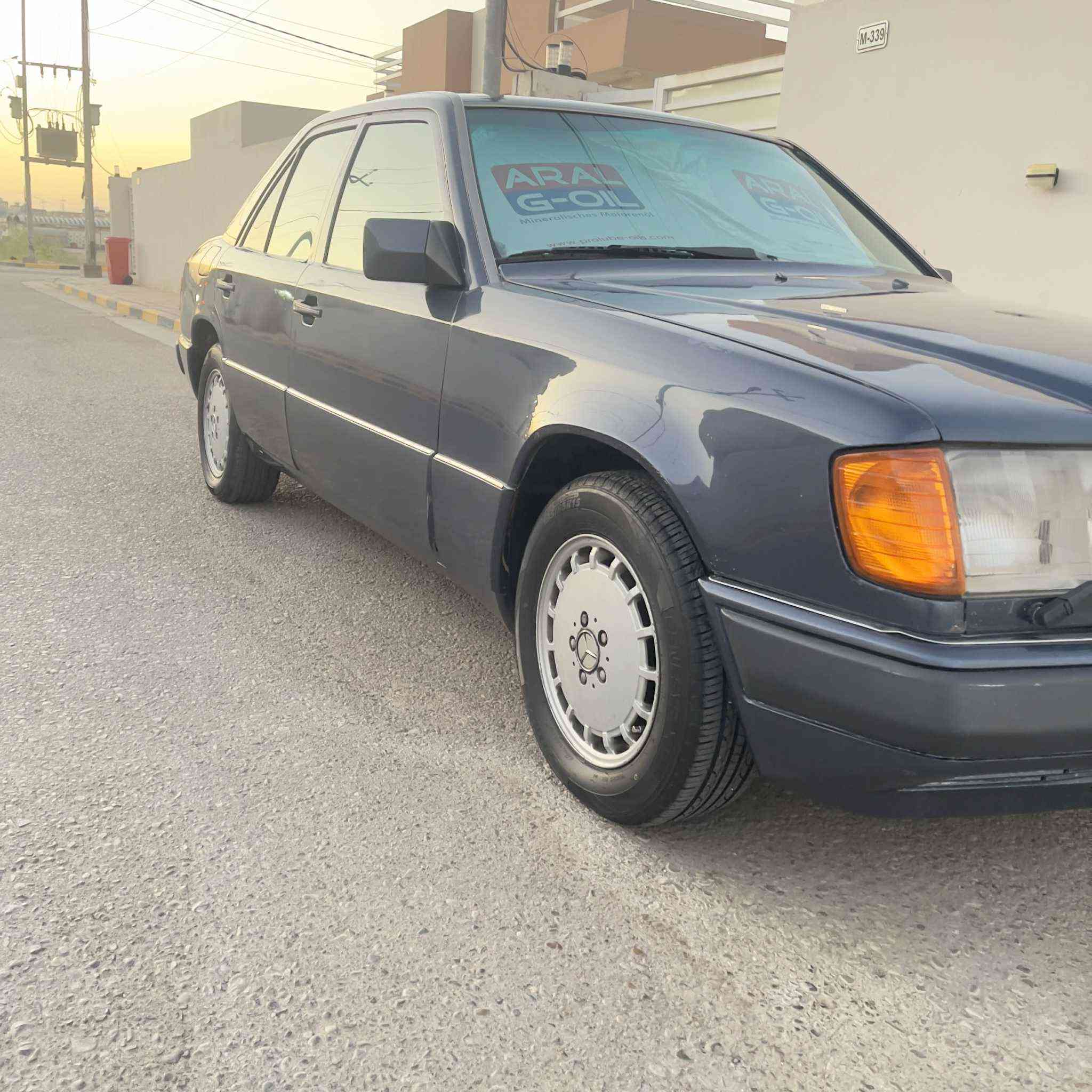 اسلام عليكم حبايب مارسيدس دب 300C
السياره كلها بلاد بيها بس بنيد صبغ اثر جراد كفاله عامه من ضرر وخياس مكينه وكير خير من الله عنكبوت 
منضومه بانزين كلها جديد تانكي دبل فيت بم نوزلات ابلكات كلها جديد مكاني حله بابل 
حبايب الي مو شرايت ليتصل وليتعبني 
سعرها 80 وبيها مجال شي قليل 
***********
