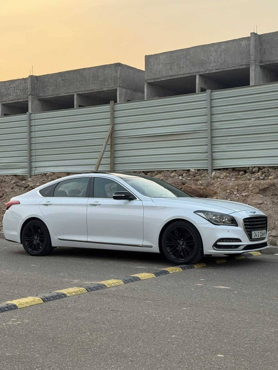 السلام عليكم
جنسسز 2018
كفاله عامه رصعه شخط 
فول مواصفات
مكينه 3800
ماوس خلفي 
تحكمات بالكشن
لدات امامي خلفي
تخم تاير جديد 
حداديه جديده
تبريد قطعتين 
تبريد خلفي
تتفئه بالستيرن 
وهواي مواصفات بعد بيها 
مكان نجف سونار وياها السياره 
السعر ب220وبيها مجال
***********
