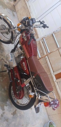 مطور لبيع الموديل 2023 مكينه ما مفتوح شرط السعر خاص رقم 07518302559